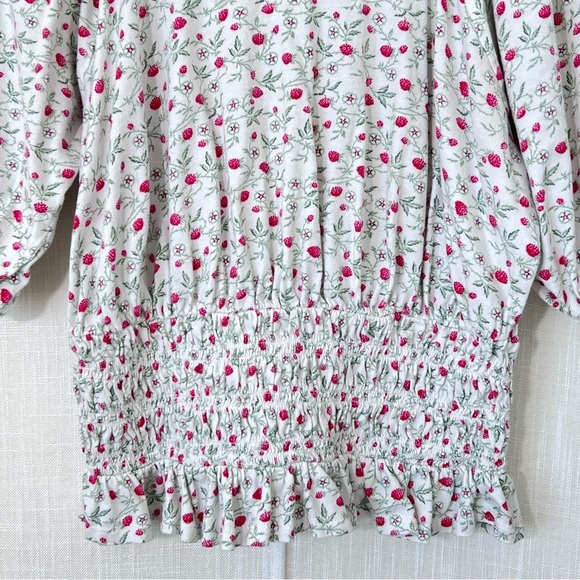 LOFT Puff Sleeve Strawberry Print Top Size M - Picture 3 of 8